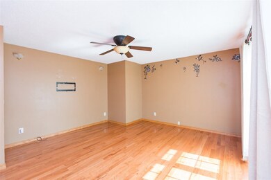 1340 Edgewood Dr, Waterloo, IA 50701 - photo 4