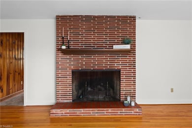 509 Ritters Lake Rd, Greensboro, NC 27406 - photo 5