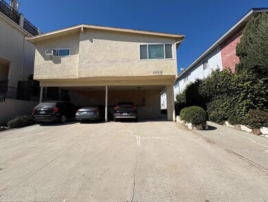 11719 Mayfield Ave unit 6, Los Angeles, CA 90049 - photo 2