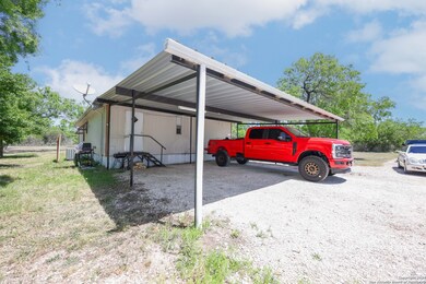 420 County Road 4513, Hondo, TX 78861 - photo 3