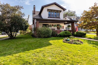 819 W Main St-03