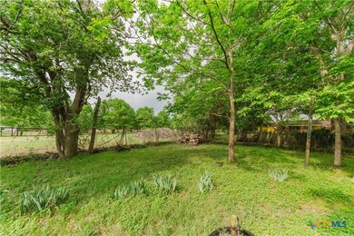 262 Highway 95 S unit A, Smithville, TX 78957 - photo 7