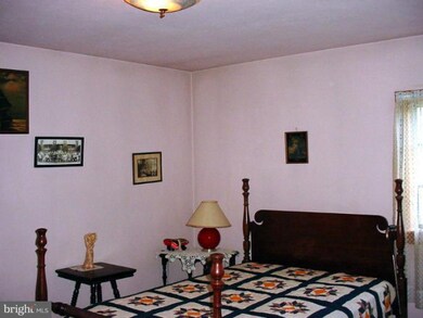 300 Clicks Ln, New Market, VA 22844 - photo 7