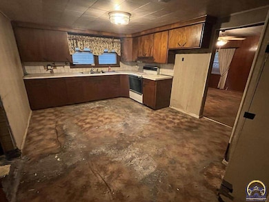 206 Elm, Overbrook, KS 66524 - photo 6