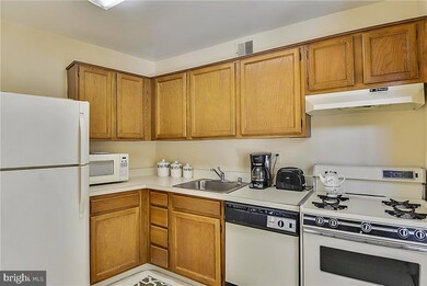 2507 Baltimore Rd unit 7, Rockville, MD 20853 - photo 6