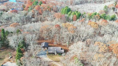 601 Gilbert Stuart Rd, Saunderstown, RI 02874 - photo 3