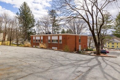 13 Harding St unit 8, South Grafton, MA 01560 - photo 4