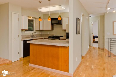 [photo 2166498] Kitchen