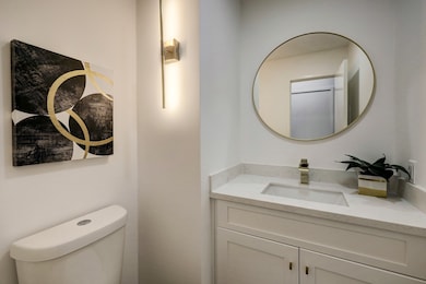 360 Litchfield Ln, Houston, TX 77024 - photo 4