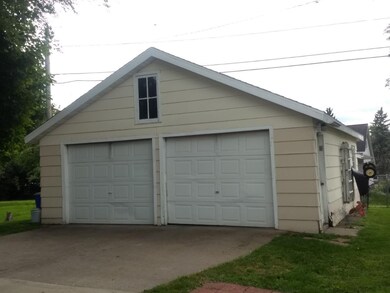 1811 E 1st St, Merrill, WI 54452 - photo 2