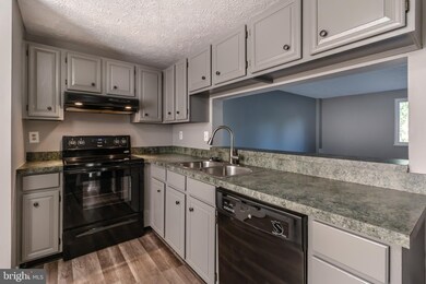 7184 Glenmeadow Ct, Frederick, MD 21703 - photo 6