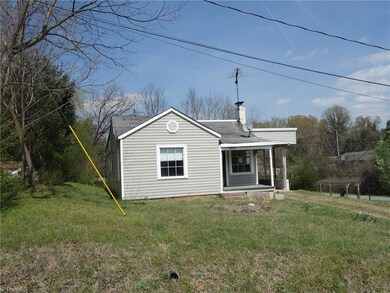 402 Kaye St, Archdale, NC 27263 - photo 3