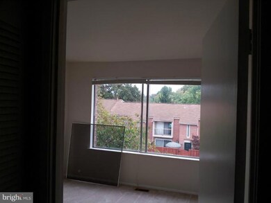 10474 Faulkner Ridge Cir, Columbia, MD 21044 - photo 7