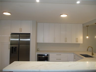 6531 SE Federal Hwy unit F-107, Stuart, FL 34997 - photo 3