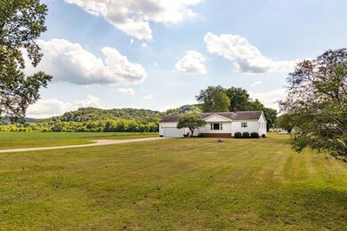 5735 Old Logan Rd SE, Lancaster, OH 43130 - photo 2