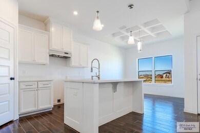 513 Pine St, Donna, TX 78537 - photo 5