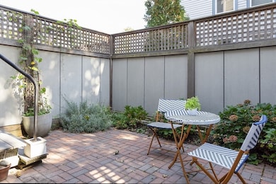 2 Ellery Square, Cambridge, MA 02138 - photo 3