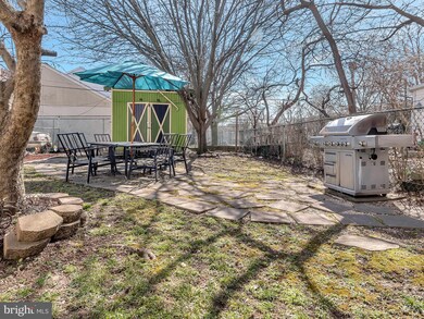 1722 W Oxford St, Philadelphia, PA 19121 - photo 5