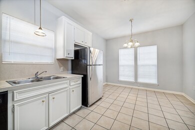 8120 Hoffman St, Houston, TX 77016 - photo 3