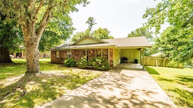 811 Linda St, Prairie Grove, AR 72753 - photo 2