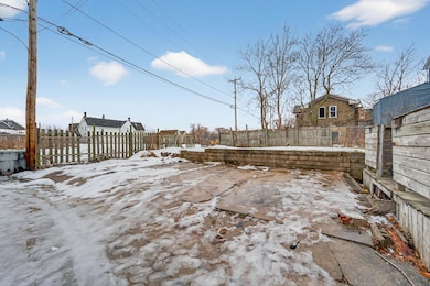 1227-1229 W Juneau Ave, Milwaukee, WI 53233 - photo 2