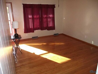 Living Room. hardwood floors