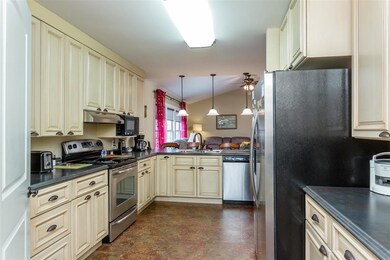 1211 Landon Dr, Harrisonburg, VA 22801 - photo 2