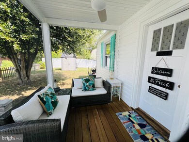 25 Maryland Ave, Colonial Beach, VA 22443 - photo 5