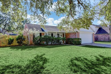 5106 Spring Circle Dr, Pearland, TX 77584 - photo 3