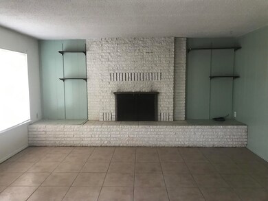 7827 Broadway Dr, El Paso, TX 79915 - photo 2