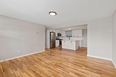 3888 Ardath Rd, Columbus, OH 43228 - photo 6