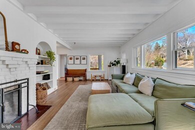 2300 Crest Rd, Baltimore, MD 21209 - photo 4