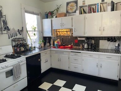 1456 Kitchen