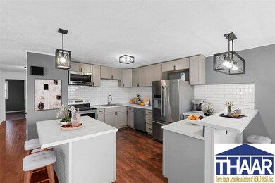 2341 Hulman St, Terre Haute, IN 47803 - photo 6