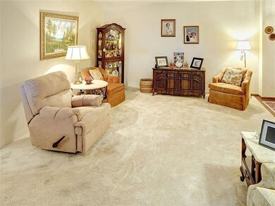 Living room 1b.