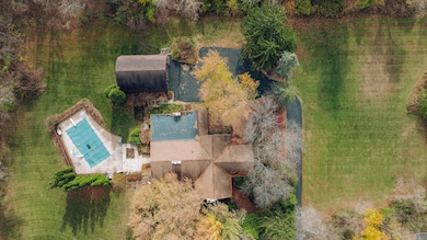 Pool & Barn