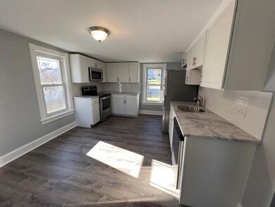 211 N Broad St unit 2nd Fl., Nazareth, PA 18064 - photo 3