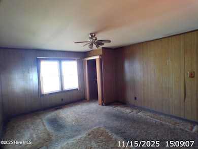 153 Webb St, Hertford, NC 27944 - photo 4