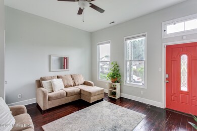 1514 Locust St-5