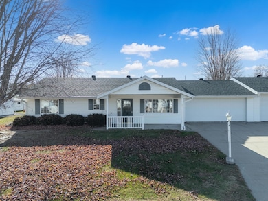 241 6th St SW, Pine Island, MN 55963 - photo 2