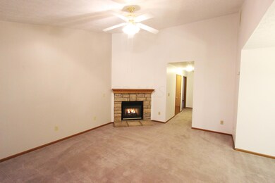 5608 Parkshire Dr unit 5608, Columbus, OH 43229 - photo 5