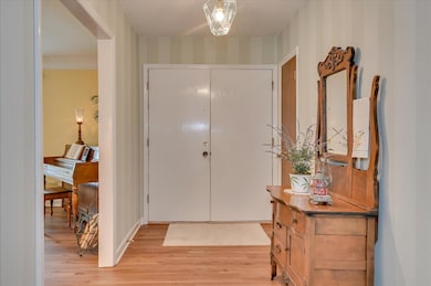 2023 Warren Ct (7)