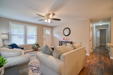 118 Poteat St, Moore, SC 29369 - photo 6