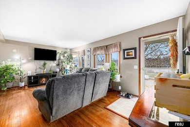 7210 Wood River Dr, Omaha, NE 68157 - photo 5