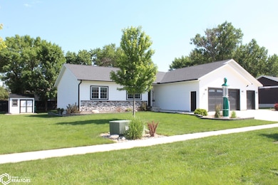 750 Pebblestone Ln, Garner, IA 50438 - photo 2