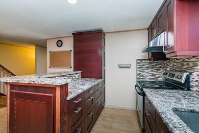12A Sandra Rd, Peabody, MA 01960 - photo 4
