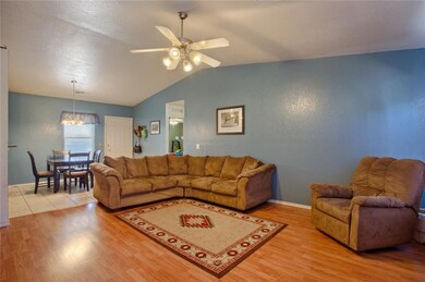 9305 Checkerbloom Dr, Oklahoma City, OK 73165 - photo 5