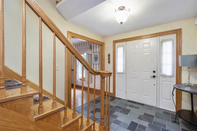 8 Cardinal Cir, Londonderry, NH 03053 - photo 7
