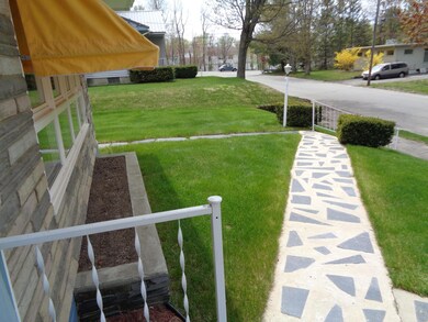 15 Orchard St, Millinocket, ME 04462 - photo 4