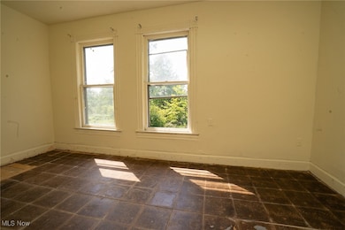 1720 Jacobs Rd, Youngstown, OH 44505 - photo 7